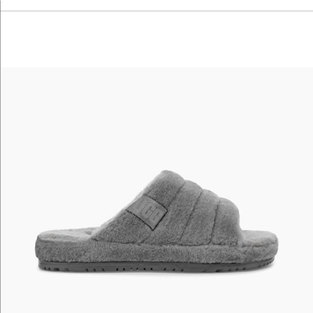 Ugg slippers never worn